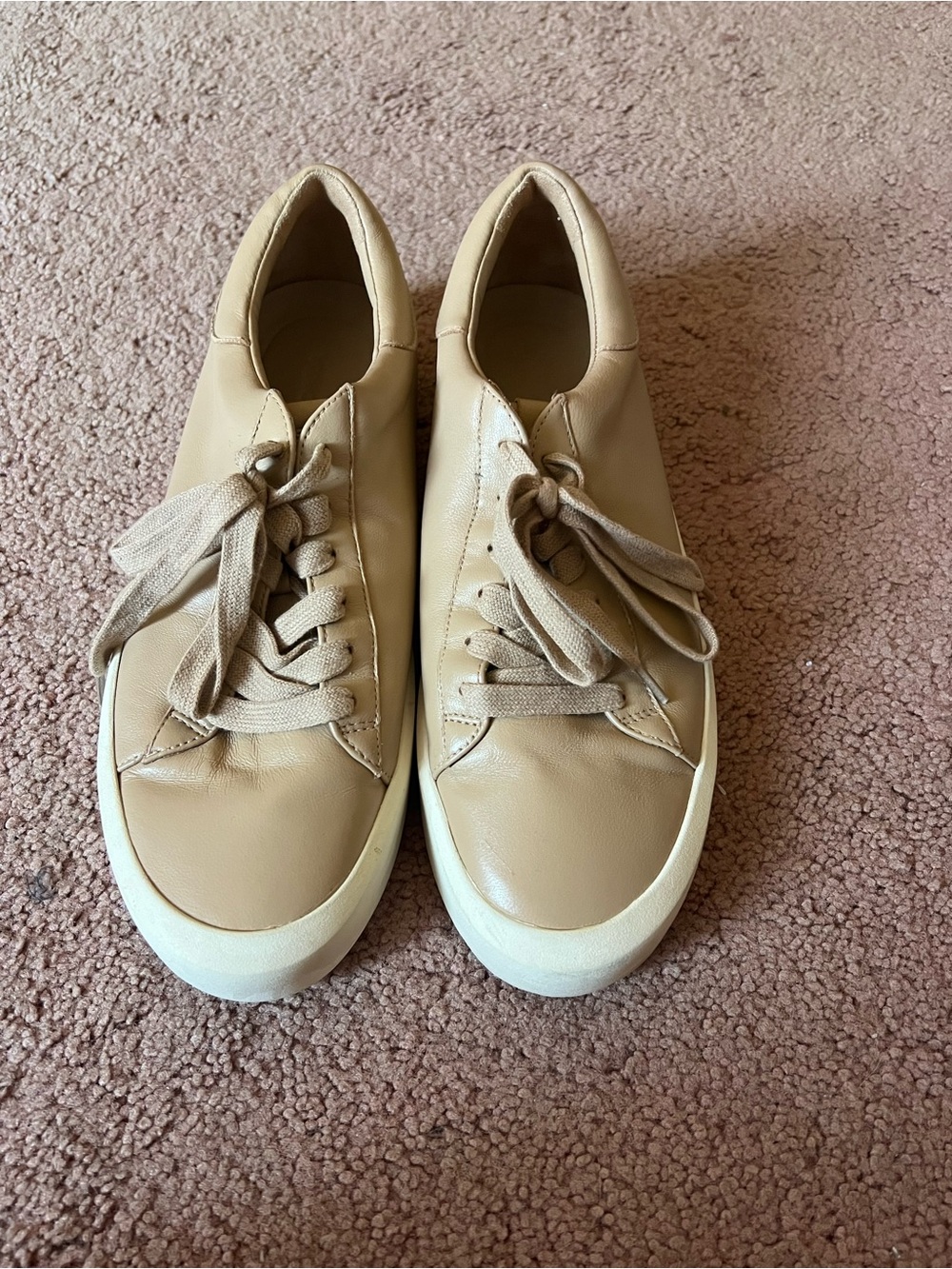 VINCE Sneakers